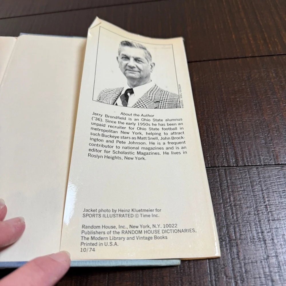 Woody Hayes and the 100-Yard War Jerry Brondfield 1974 First‎ Edition Hardcover